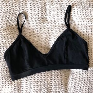 Groceries Apparel V-Bra Black